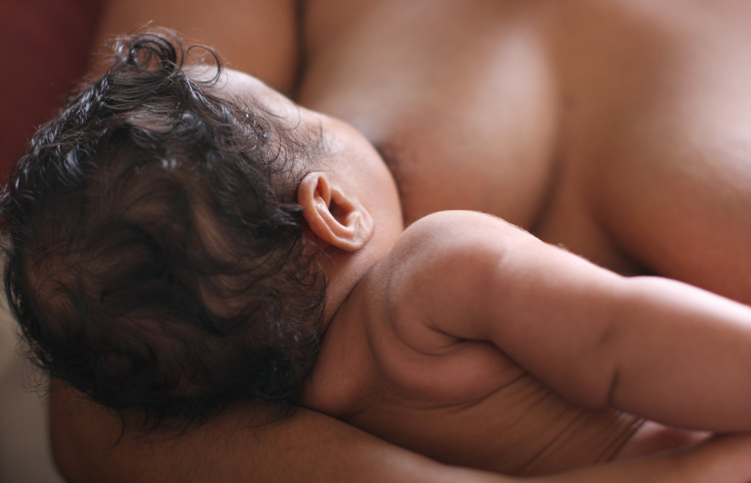 What Is Cluster Feeding and Tips for Managing Fussy Evenings